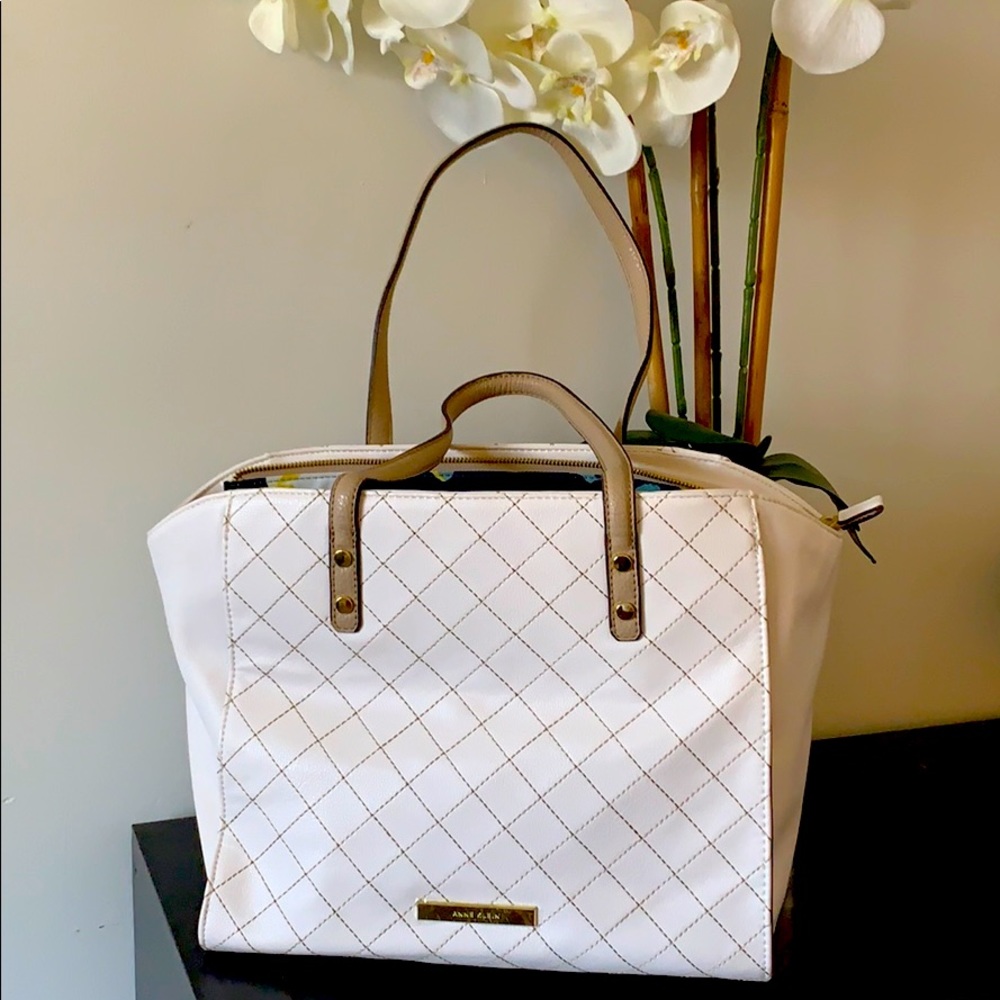 Beautiful Ann Klein purse